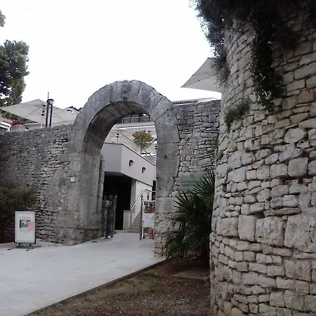 Inga City Centre * Pula